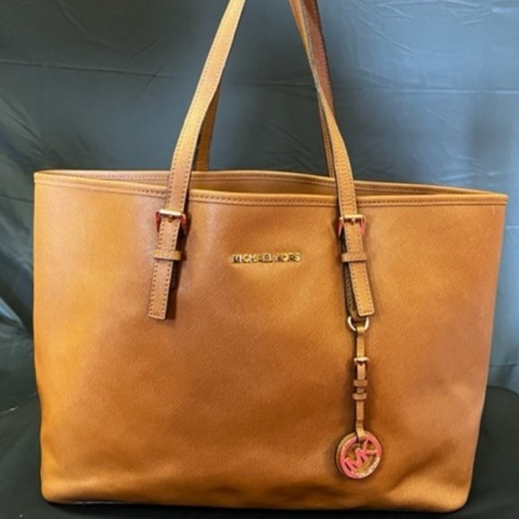 Michael Kors Large Jet Set Travel Tote Brown - Picture 1 of 7